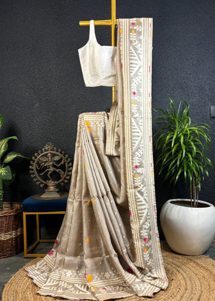 Collection image for: Tussar