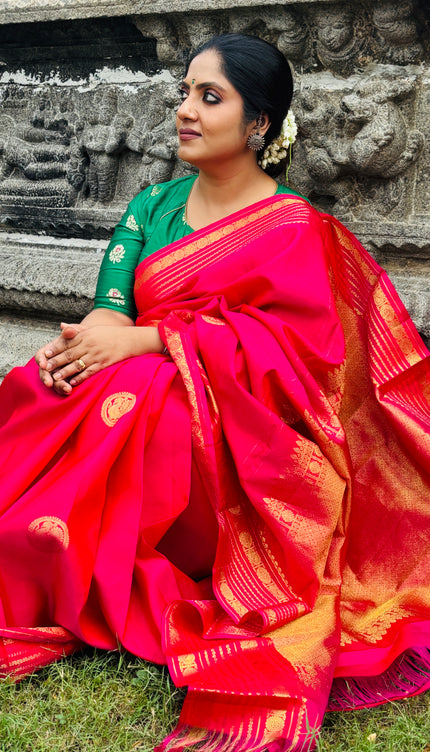 Pure Kanjeevaram Silk Saree ..Pink Saree with golden boarder