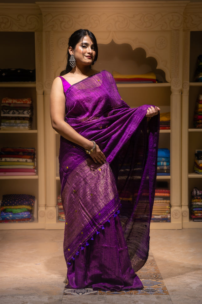 Pure matka saree with golden gini