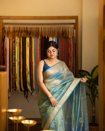 Crushed tissue saree