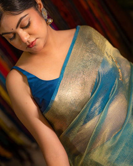 Crushed tissue saree